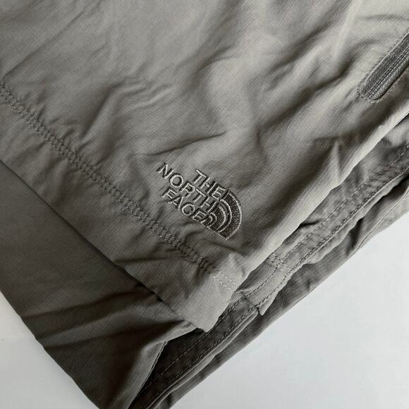 The North Face Convertible Pants Zip-Off Hiking Horizon Nylon Gray size 38 - Picture 4 of 16